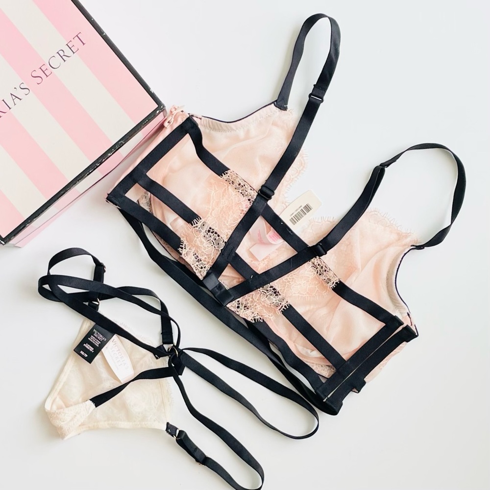32DD XS Victoria’s Secret strappy bra set - Picture 4 of 6